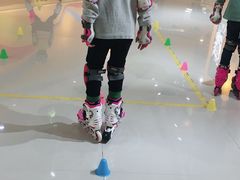 -阿布溜溜·轮滑(21世纪太阳城店)