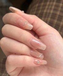 -悦指间美甲美睫