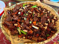 特色关东辣子鸡-闯关东东北农家菜(崂山石老人店)