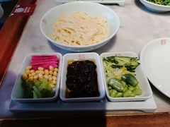 北京炸酱面-小吊梨汤·北京菜·烤鸭(双井乐成中心店)