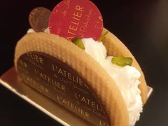 -Salon de The de Joel Robuchon(外滩18号店)
