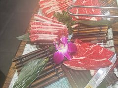 -明洞阿姨·韩式酱蟹烤肉·创意料理(三元桥店)