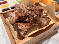 铁勺熏大骨-大铁勺新津菜(熙悦汇店)