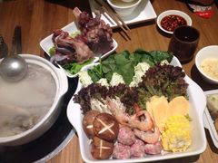 -拾味馆·浓鲜骨汤(光谷天地店)