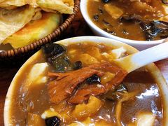 -穆彦华逍遥镇胡辣汤(岗坡路店)