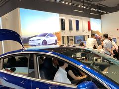 -TESLA 特斯拉(上海太古汇体验店)