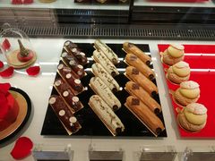 -Salon de The de Joel Robuchon(外滩18号店)