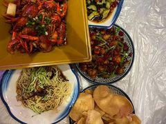 -霄汉牛三鲜湖北砂锅菜(万松园2店)