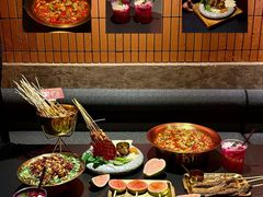 -何师烧烤Pro ·江湖川菜·小龙虾·精酿啤酒(太古里旗舰店)