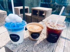蓝天白云奶-CEMENT·coffee bar (凤凰创意园店)