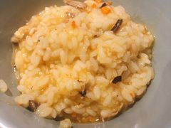 蟹粉捞饭-蜜桃餐厅·伴山(绿宝广场店)