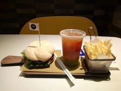 -麦当劳(静安寺店)