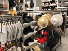 -H&M(鹏欣水游城店)