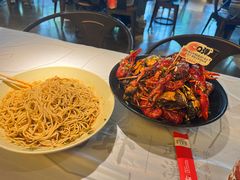 -巴厘龙虾·榜首油焖大虾(音乐学院·沿江酒馆店)