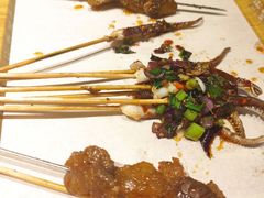 -街角等你.大连海鲜烧烤.经典铁板海鲜串(西安路店)