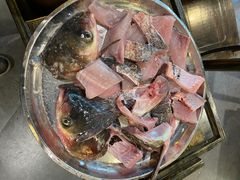 -肖肖酸萝卜鱼火锅(总店)