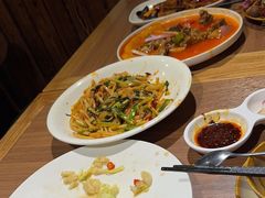 -贯贯吉·清真餐厅(浙江中路店)