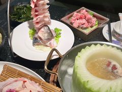 -得意咚瓜·顺德鱼生·冬瓜火锅(深圳首店)