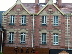 -钟书阁(松江泰晤士小镇店)