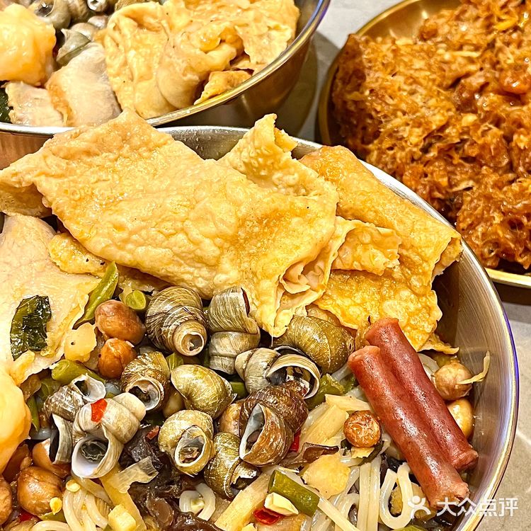 Pang臭警告！带上你的臭宝来吃嗦螺火锅！ 