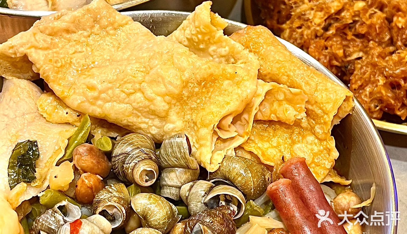 Pang臭警告！带上你的臭宝来吃嗦螺火锅！ 