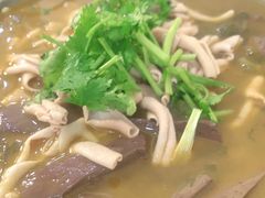 -余杨鸭鸭餐厅