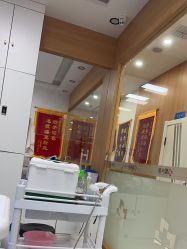 -靓芙泉专研痘痘肌