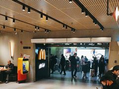-麦当劳(中山公园龙之梦店)