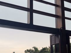 -亚龙湾喜来登·美景台大堂吧