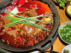-四小区火锅·巷子里的重庆火锅(花照壁店)