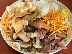 -菌之家·专业纯野生菌火锅·特色炒菌