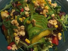 牛油果蔬菜沙拉-Primo·丽莫意大利窑烤披萨