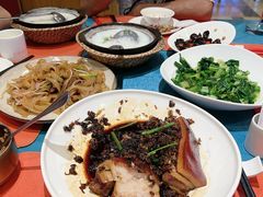 -潇湘华天大酒店-湘·悦美食街(芙蓉中路店)