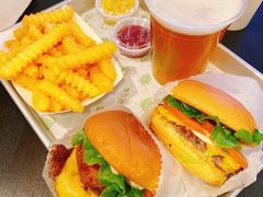 芝士牛肉蘑菇堡-Shake Shack(西单大悦城店)