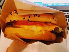 安格斯厚牛培根堡-麦当劳(宜安广场店)