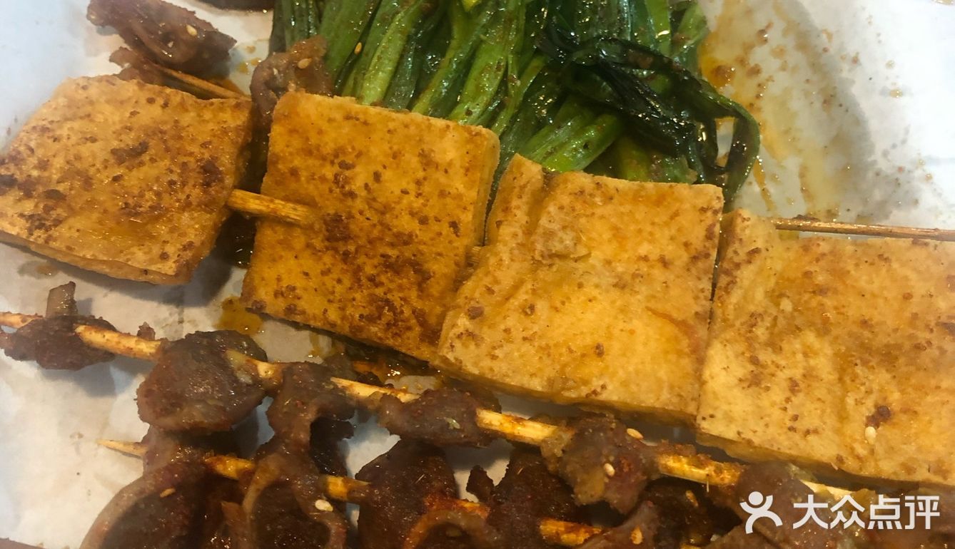 西区花园里的一家新疆烤羊肉,真心好吃