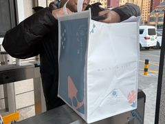 -山与蓝·轻糖鲜果蛋糕(勒泰店)
