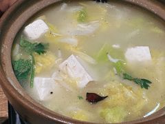 砂锅白菜豆腐-直隶安家牛肉罩饼(建华店)