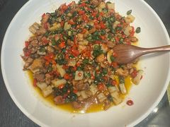 -川流不息·地道川菜·小龙虾(松东路店)