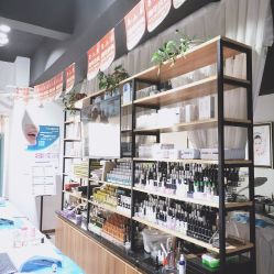 -潮店·虞妃妮轻奢美甲美睫馆