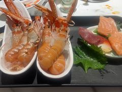 -雍容荟活帝王蟹活龙虾自助(苏宁旗舰店)