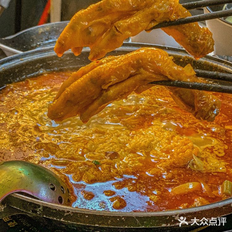 足足臭了三天三夜的螺狮粉火锅也太好吃了吧[色]