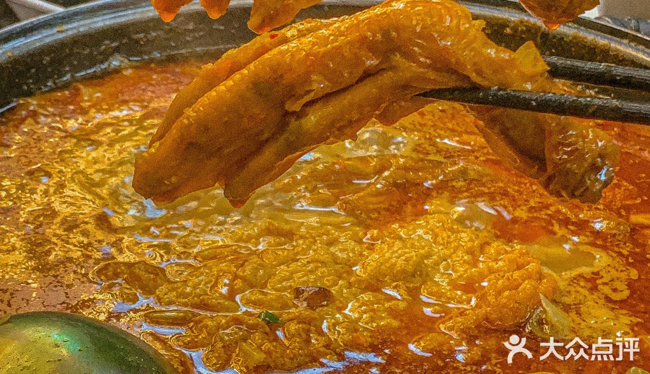 足足臭了三天三夜的螺狮粉火锅也太好吃了吧[色]