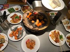 -山焱·炭火自助烤肉(周浦万达店)