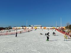 -华彬猛犸滑雪场