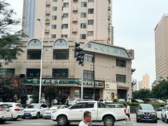 -兰州皇冠假日酒店