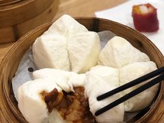 蜜汁叉烧包-赏点粤式点心(广州塔店)