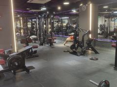 -一兆韦德健身(张杨路店)