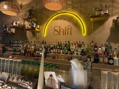 -Shift cocktail bar鸡尾酒吧