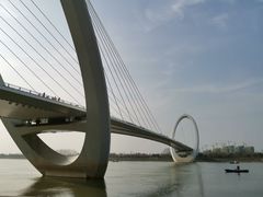 -南京眼步行桥
